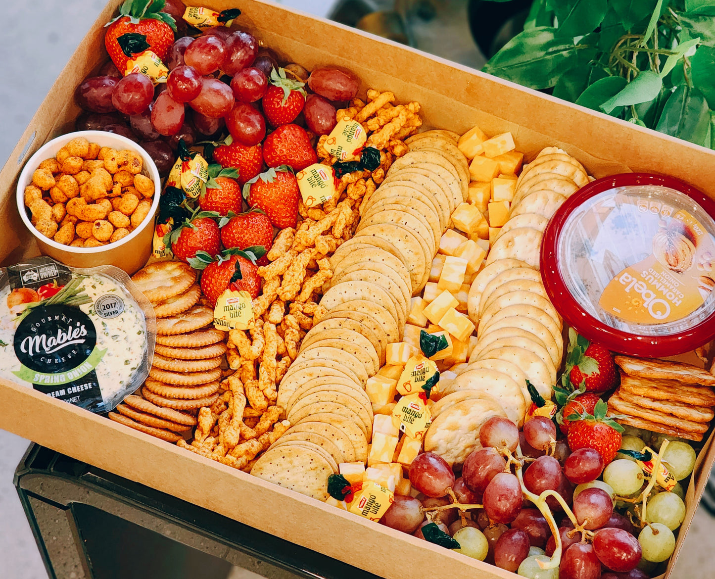 DESI INDIAN GRAZING PLATTER BOX