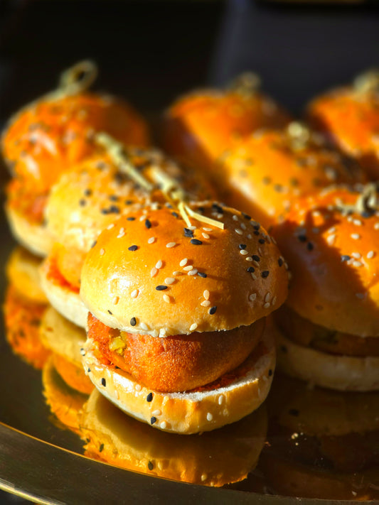 Vada Pao (V) By Dozen